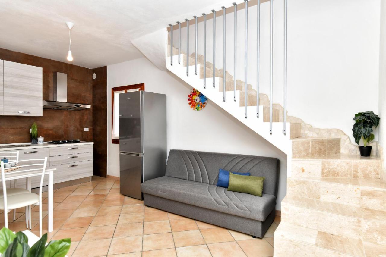 Residence Chiaro Di Luna Сан Теодоро Екстериор снимка