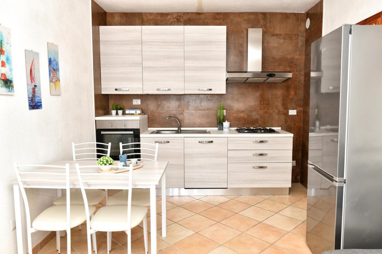 Residence Chiaro Di Luna Сан Теодоро Екстериор снимка